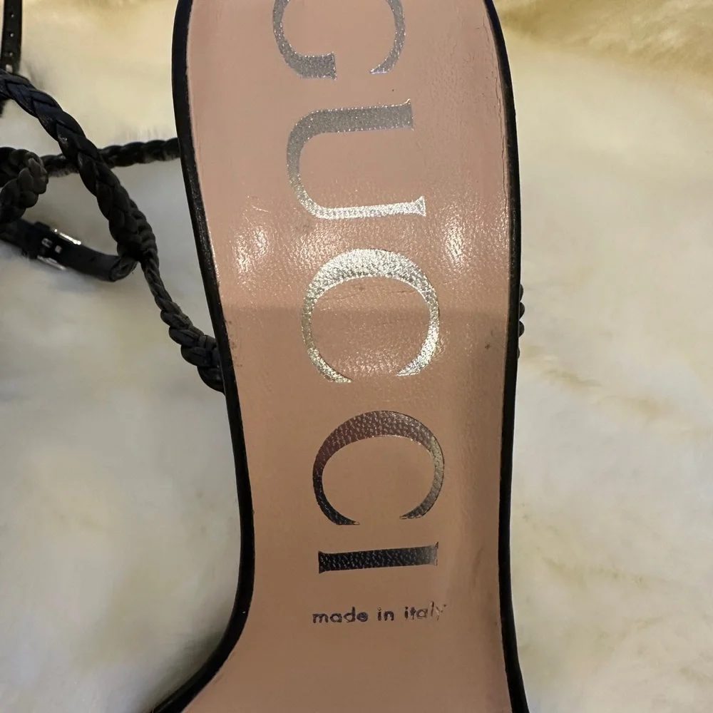 Gucci Black Stiletto Heels with Transparent Accents - Picture 5 of 7